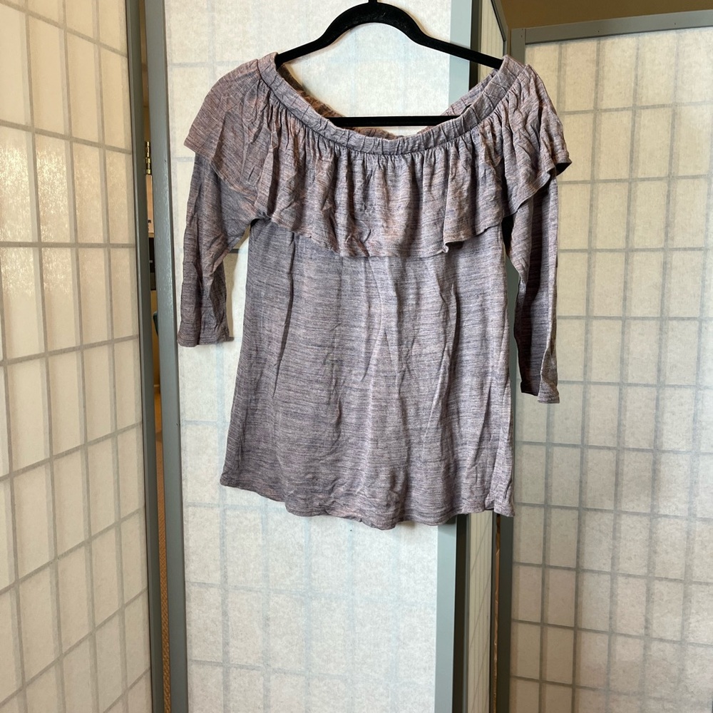 Anthropologie Dolan heathered gray/lavender top with ruffle